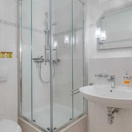 Karola, 8 Goehren (Ruegen)